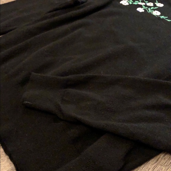 Long Sleeve Casual Black Pull Over - Picture 4 of 5